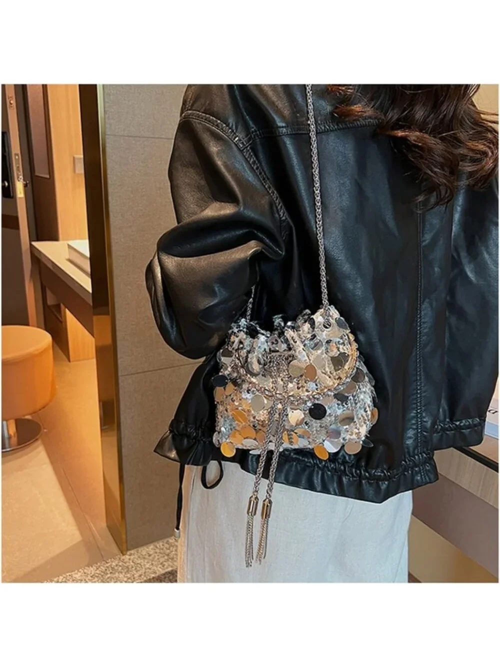 Sparkly Sequin Clutch Purse with Glitter & Tassel - Evening Handbag for Party